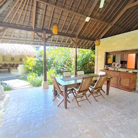 Villa Plawa Asri Seminyak Buitenkant foto