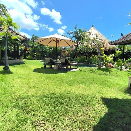 Villa Plawa Asri Seminyak Buitenkant foto