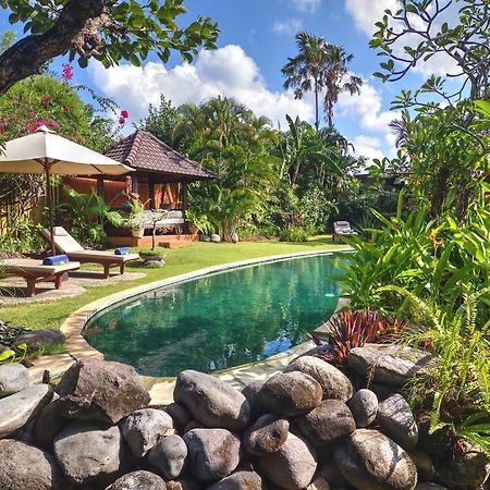 Villa Plawa Asri Seminyak Buitenkant foto