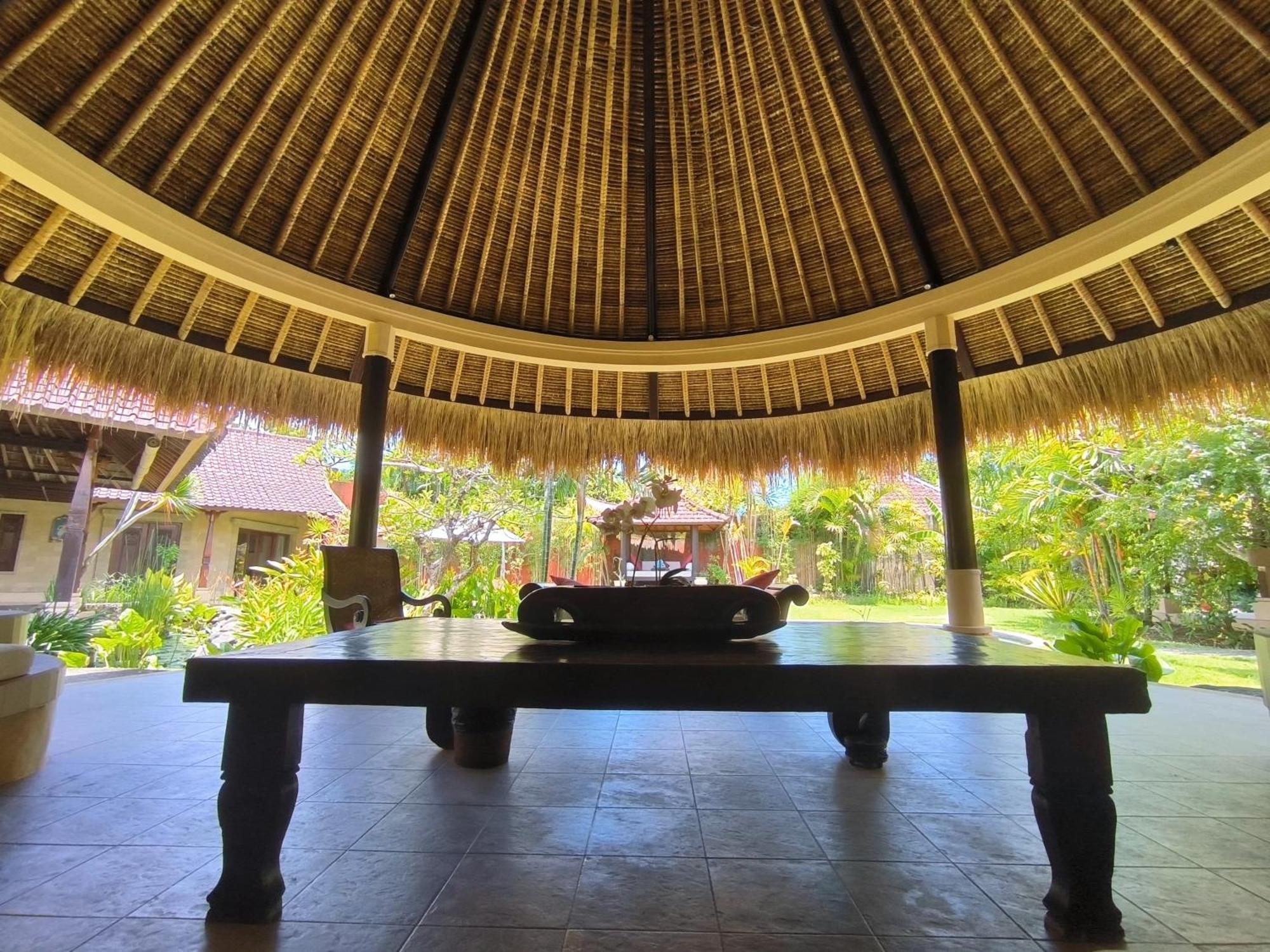 Villa Plawa Asri Seminyak Buitenkant foto