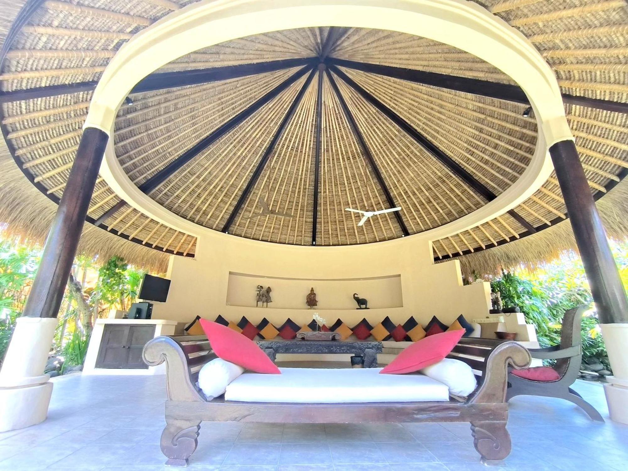 Villa Plawa Asri Seminyak Buitenkant foto