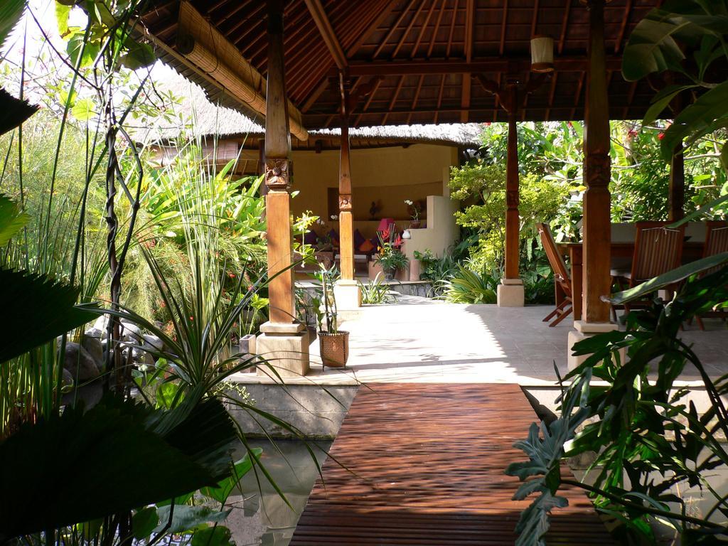 Villa Plawa Asri Seminyak Buitenkant foto